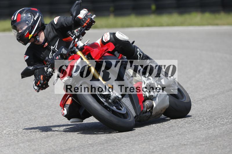 /27 12.06.2025 Ducati Schweiz Trackday Warmup  ADR/gelb-jeaune/ohne